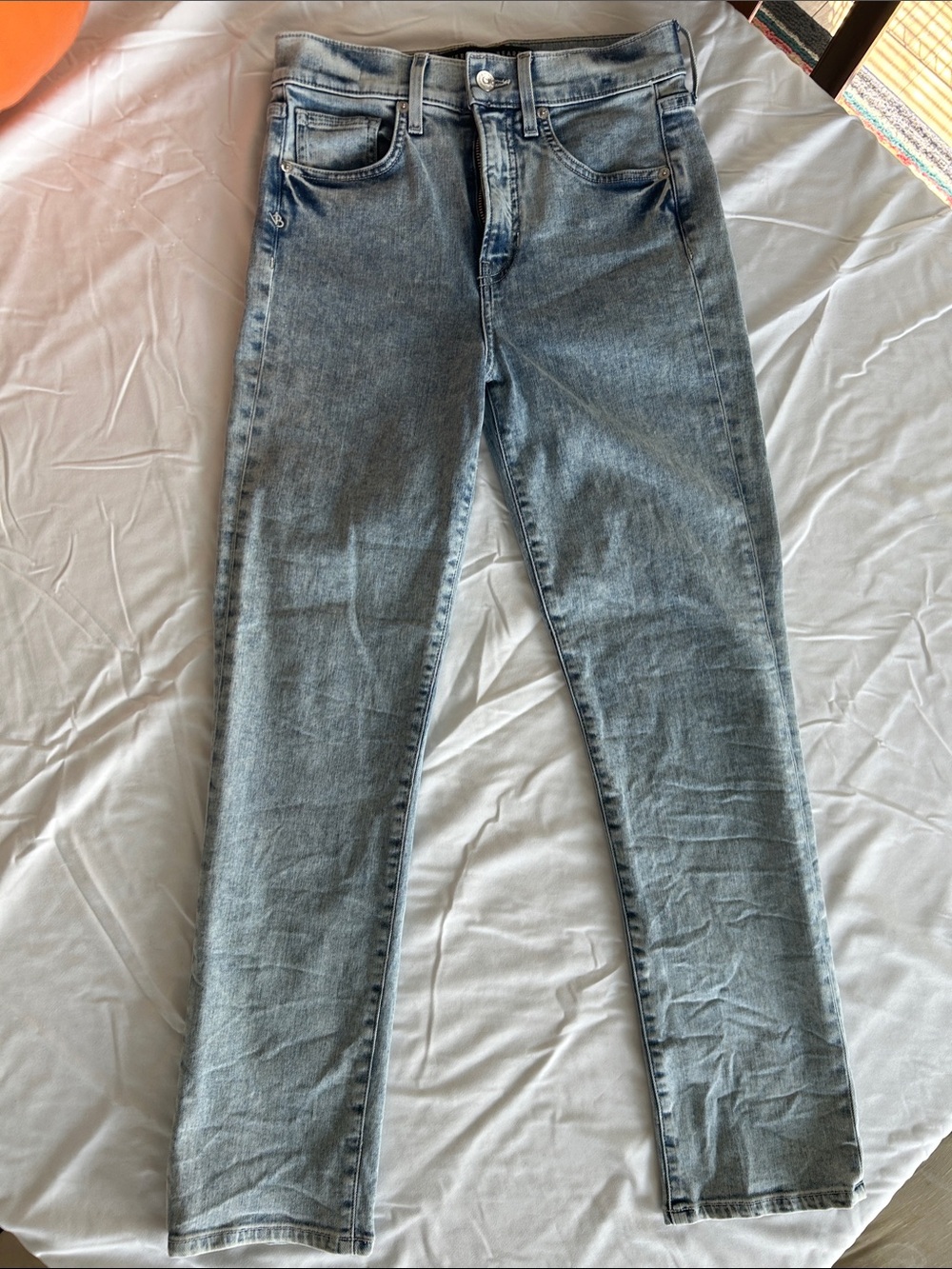 Veronica Beard Ryleigh Slim Straight High-Rise Jeans in Light Wash